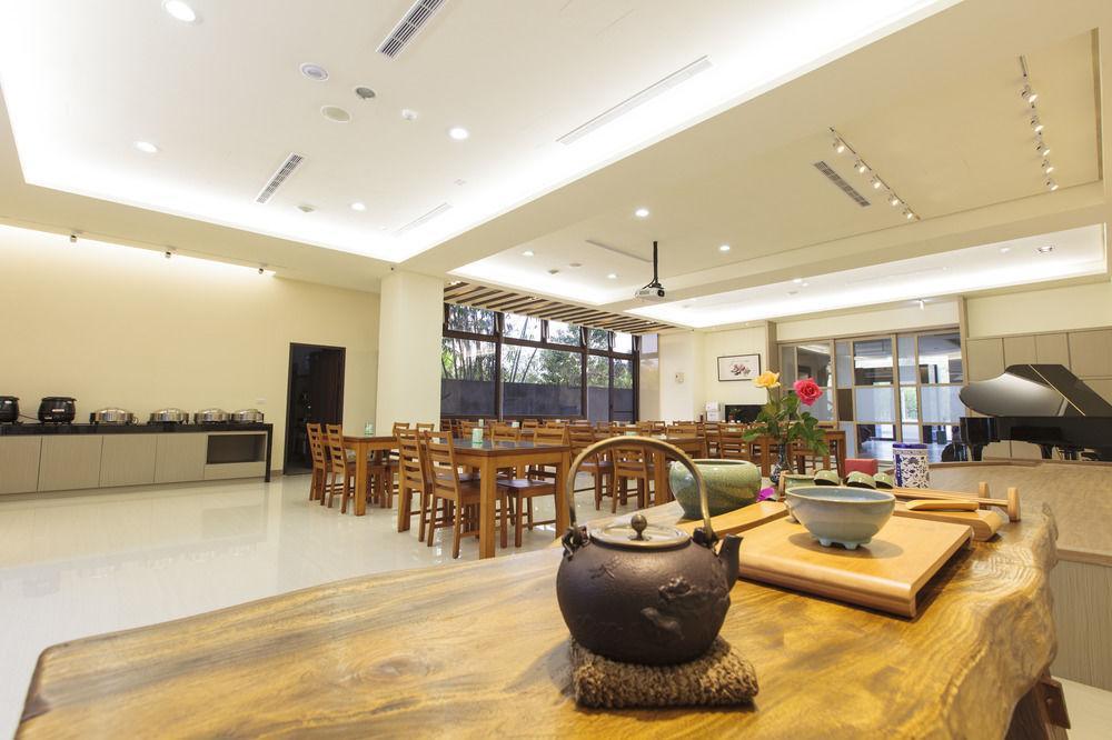 兩腳詩集綠活學旅 L 全自助入住平日旅館 L Jiji Exterior foto